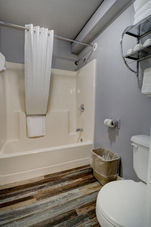 Canaan Motel image 12