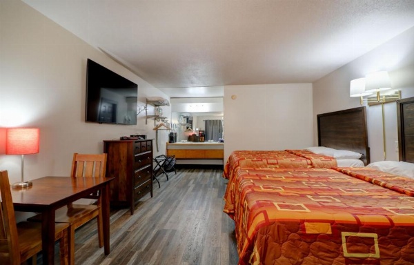 Canaan Motel image 14