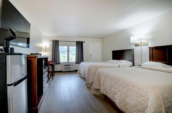 Canaan Motel image 21
